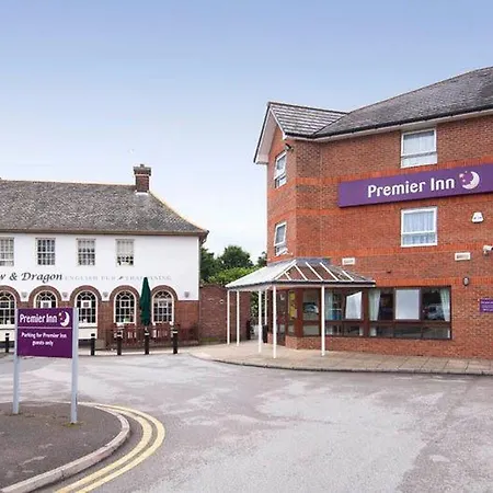 Premier Leeds East Hotel